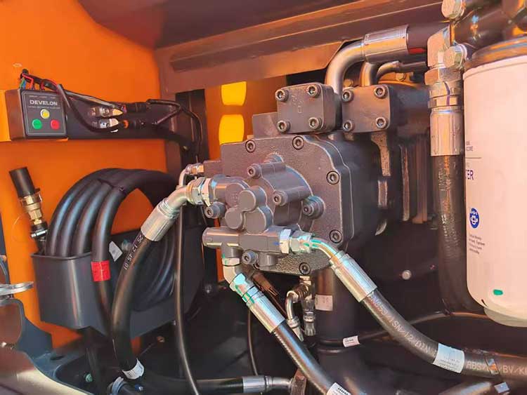 Develon DX220LCA-2M Excavator for Sale - Powerful & Reliable 22 Ton Machine - Image 3