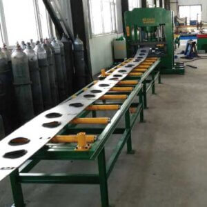 Stringer Web To Strengthen The Hole Flanging Machine